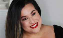 5 Steps To Achieve Glitter Lips