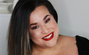 5 Steps To Achieve Glitter Lips